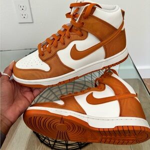 Nike monarch retro dunk